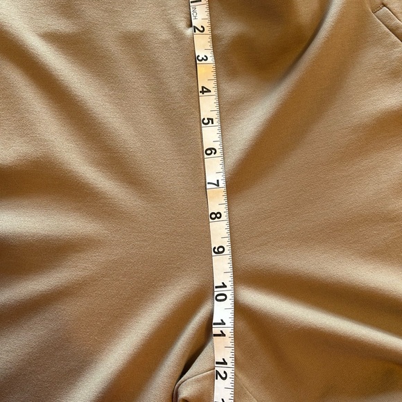 Chicos size 3 fabulously slimming pull on ankle pants - Picture 4 of 5